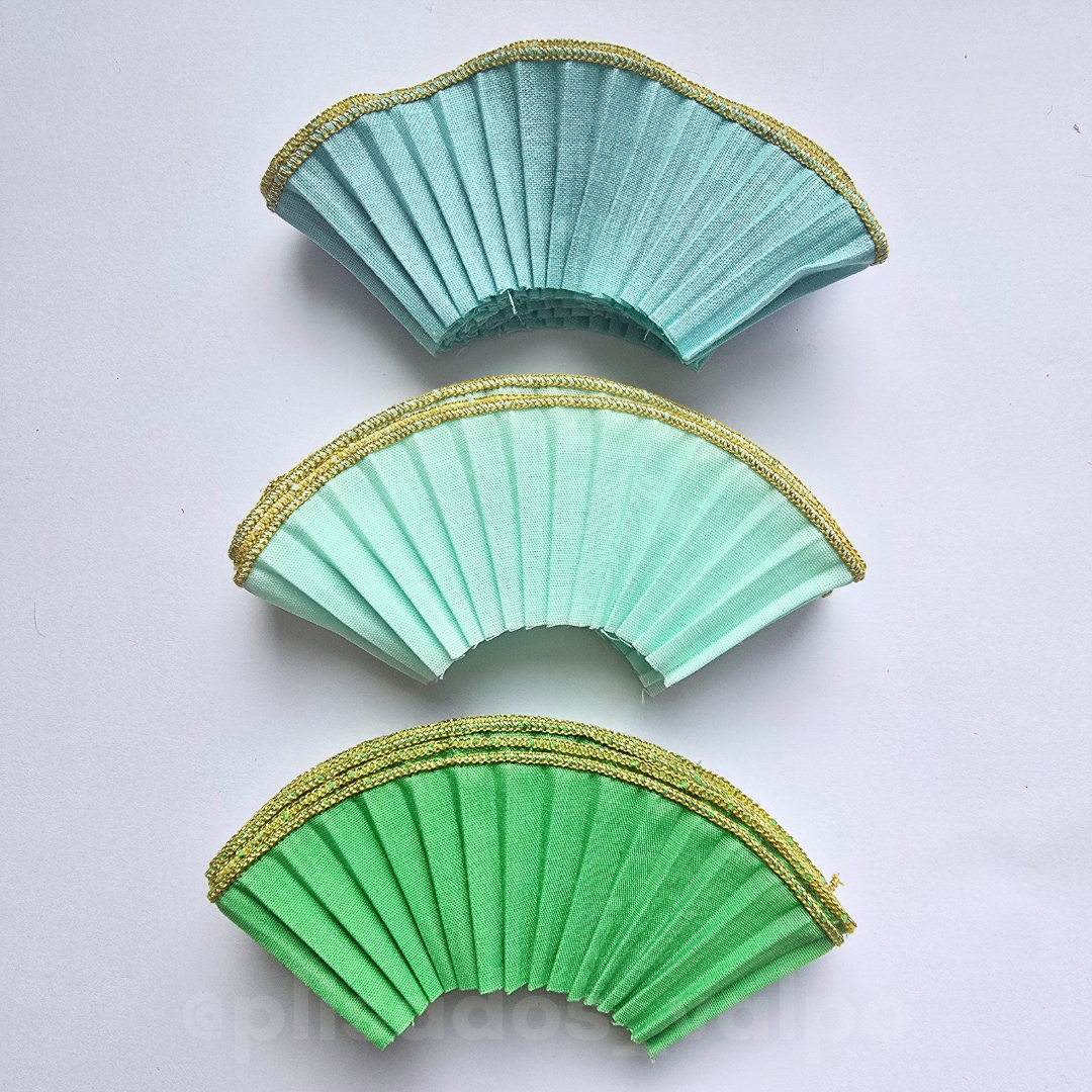 Mini plisados BRILLANTES / 12u. Dorado (surtido)