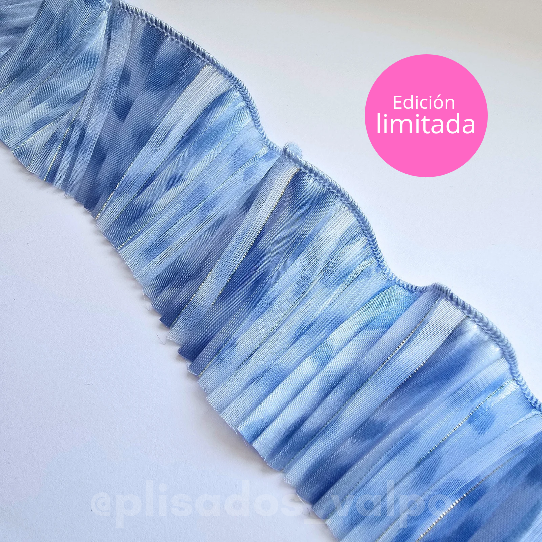 Plisado satín / print celeste