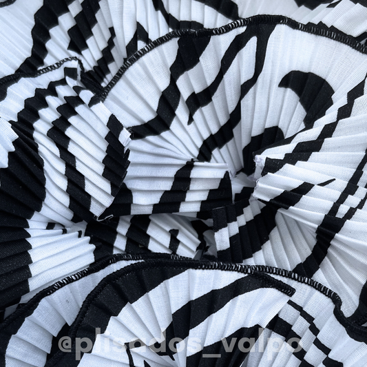 Plisado popelina / cebra negro