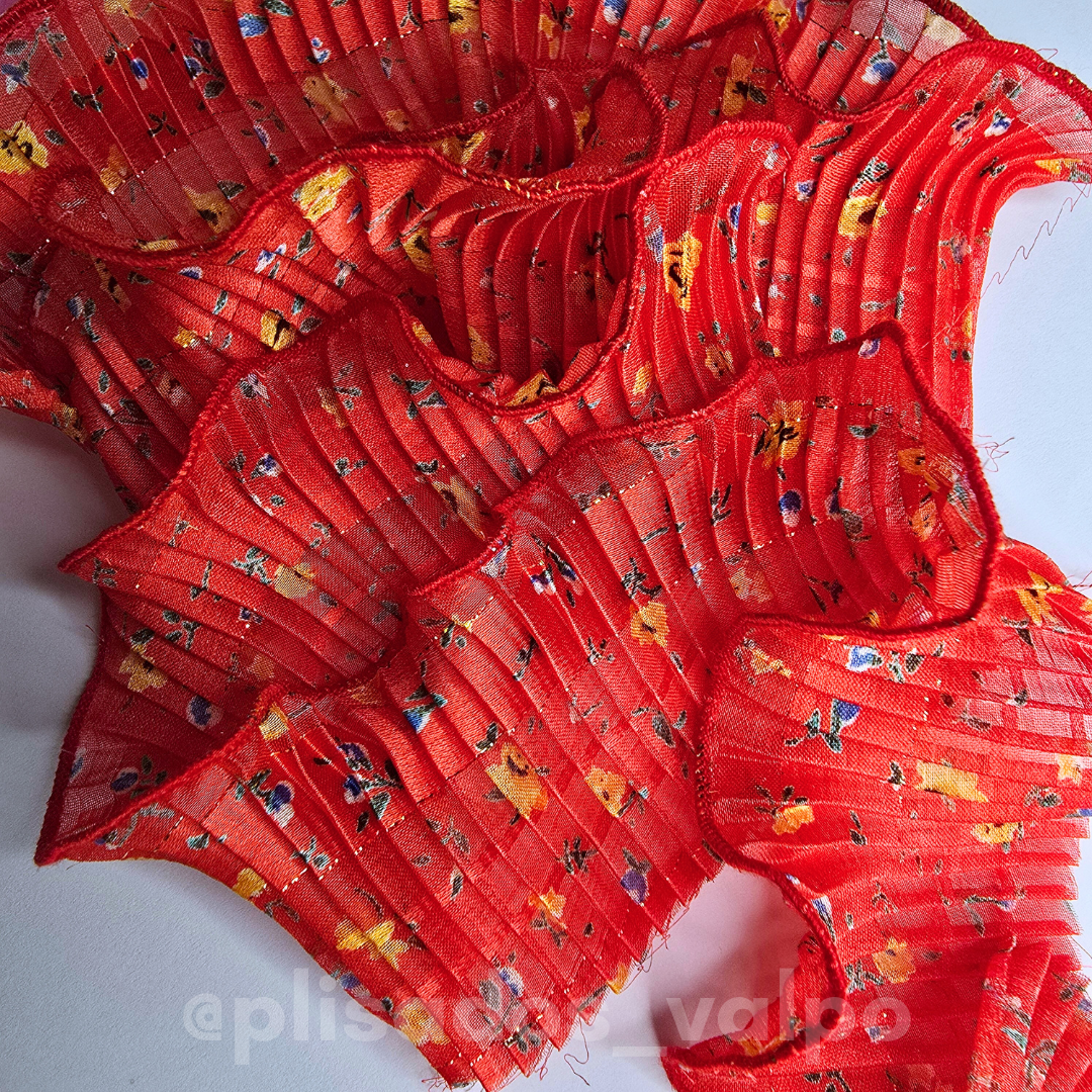 Plisado gasa / Botanical red