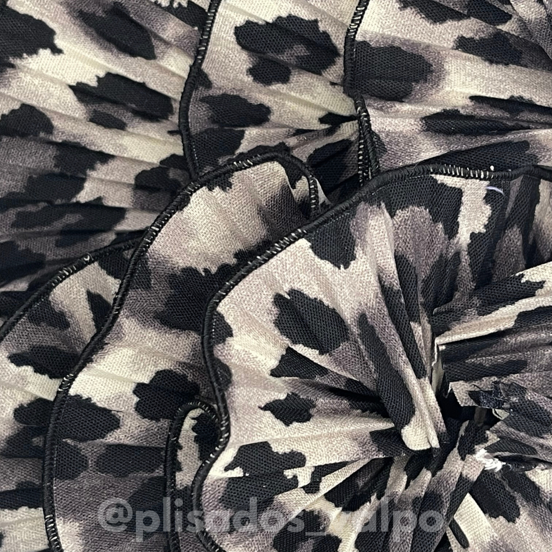 Plisado micro fibra / animal print gris