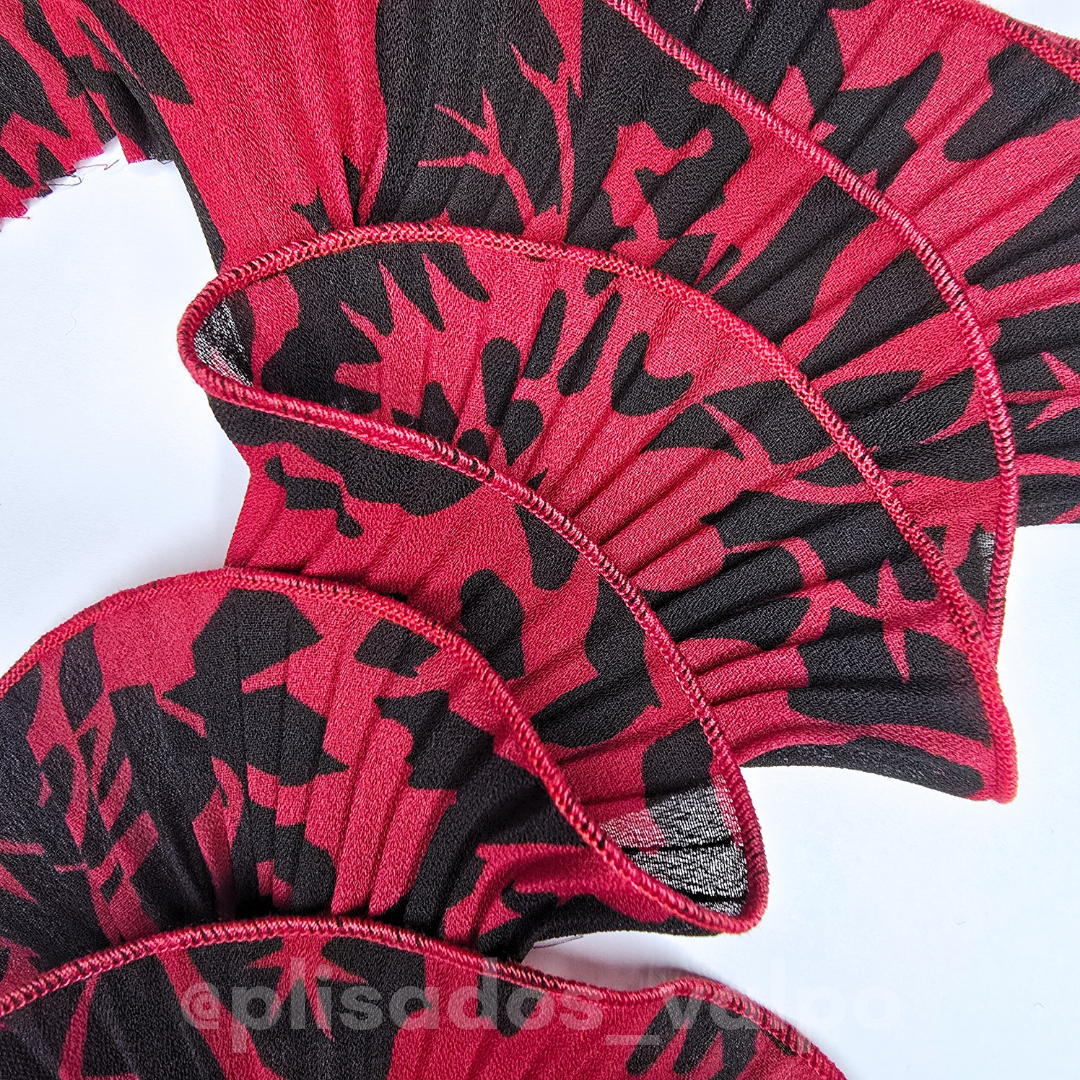 Plisado gasa / aesthetic rojo