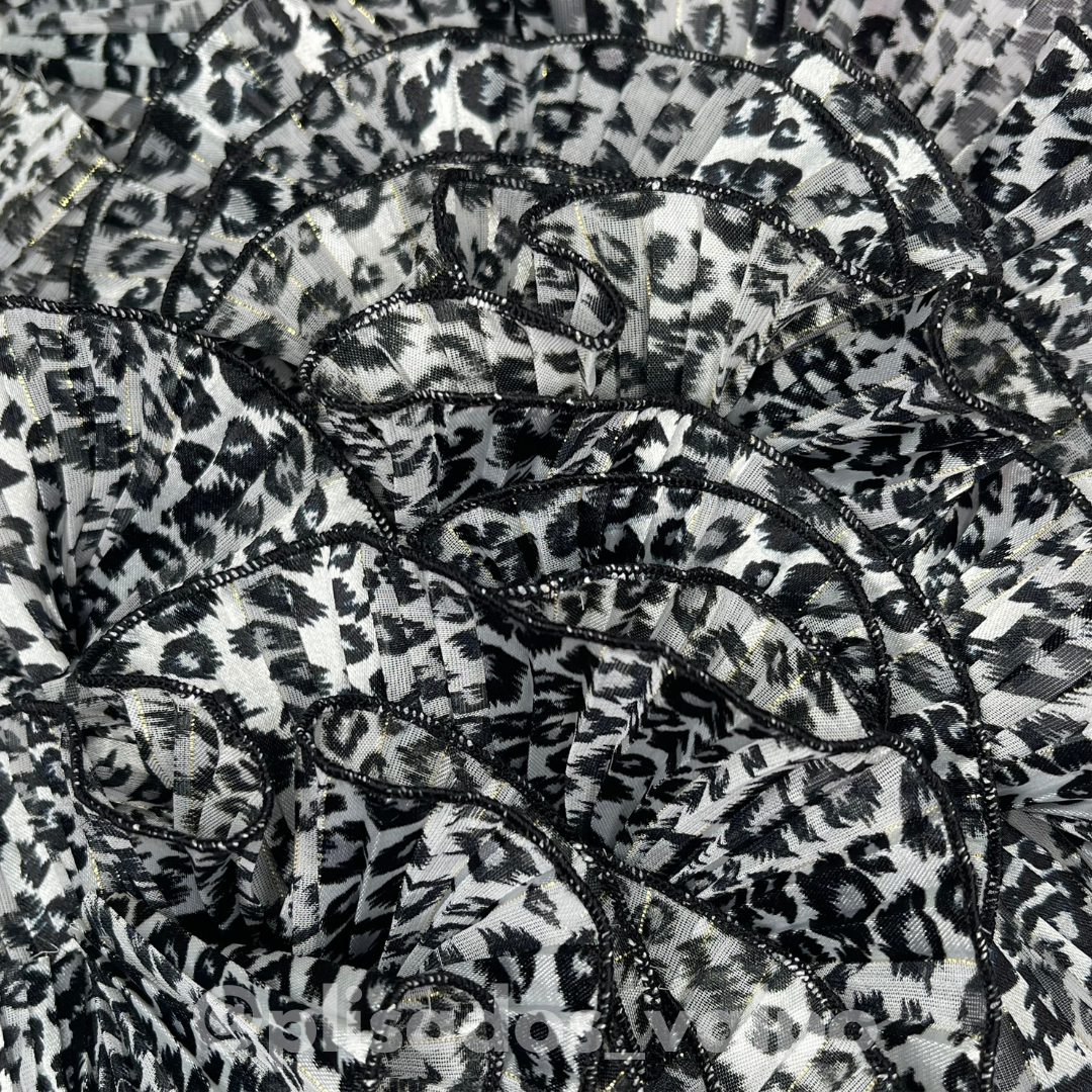 Plisado satín / animal print blanco