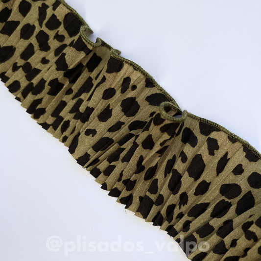 Plisado gasa / animal print olivo
