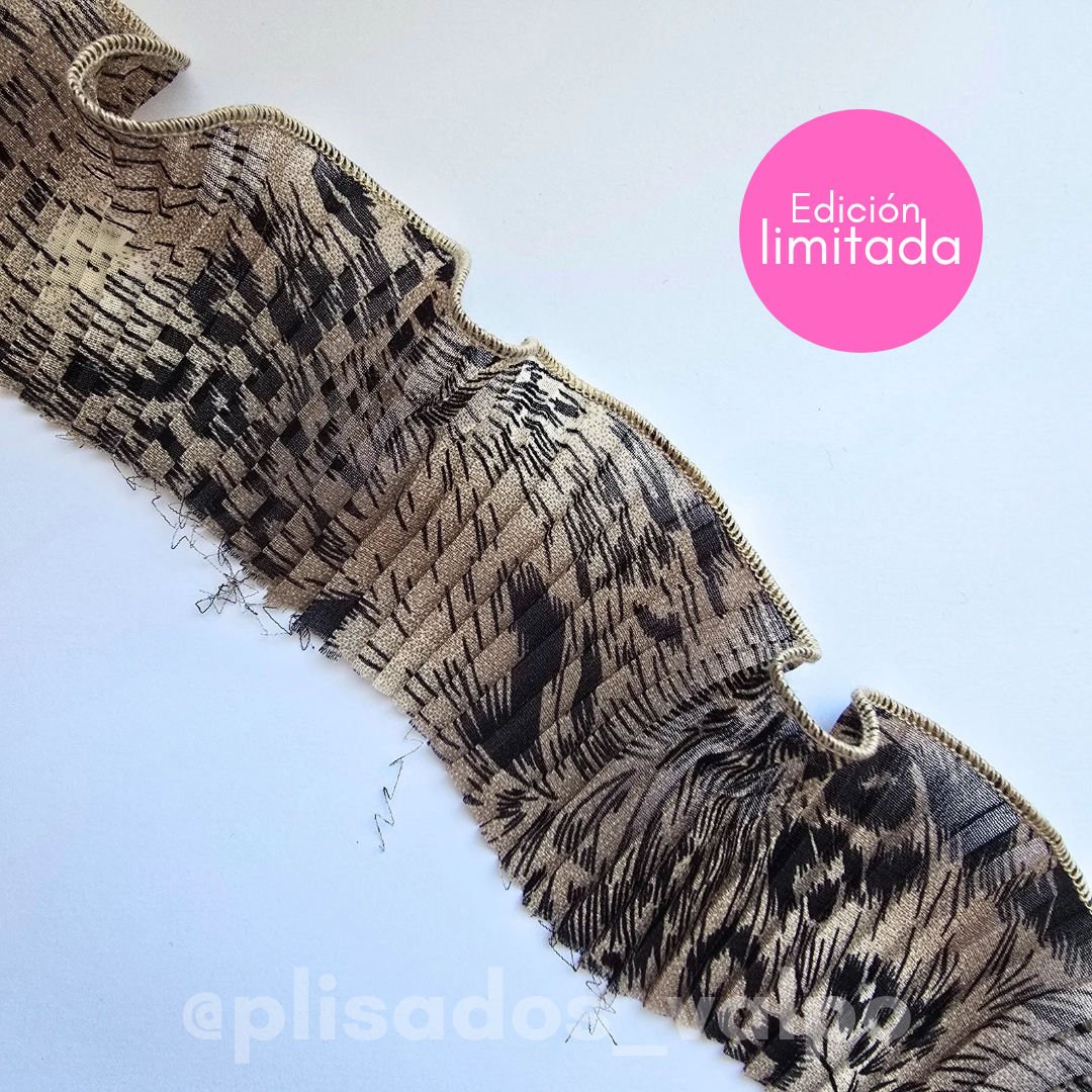 Plisado gasa / Animal print cream coffee